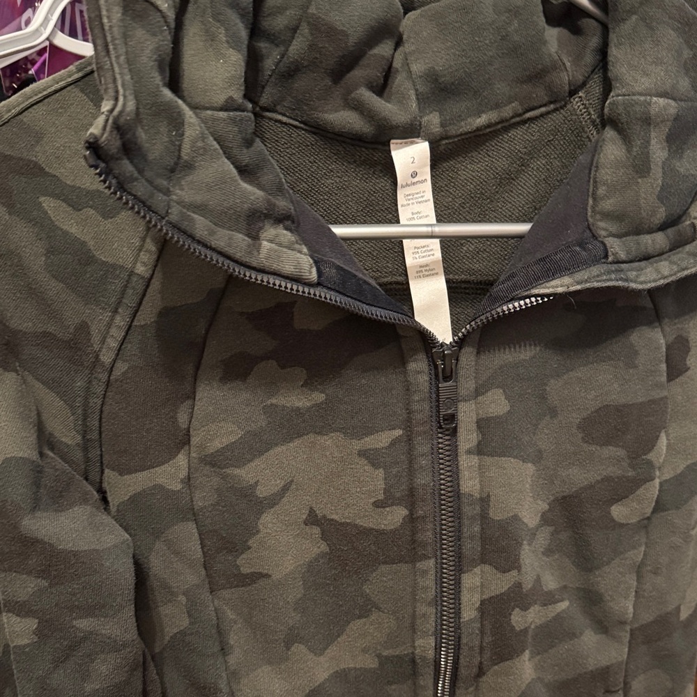 Lululemon Scuba Camouflage Zip-Up Hoodie
